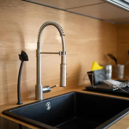 Fullhouse - - F45 - Smarttv - Nespresso Цвиккау